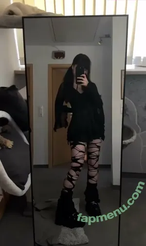 Drowsylio nude photo #0131