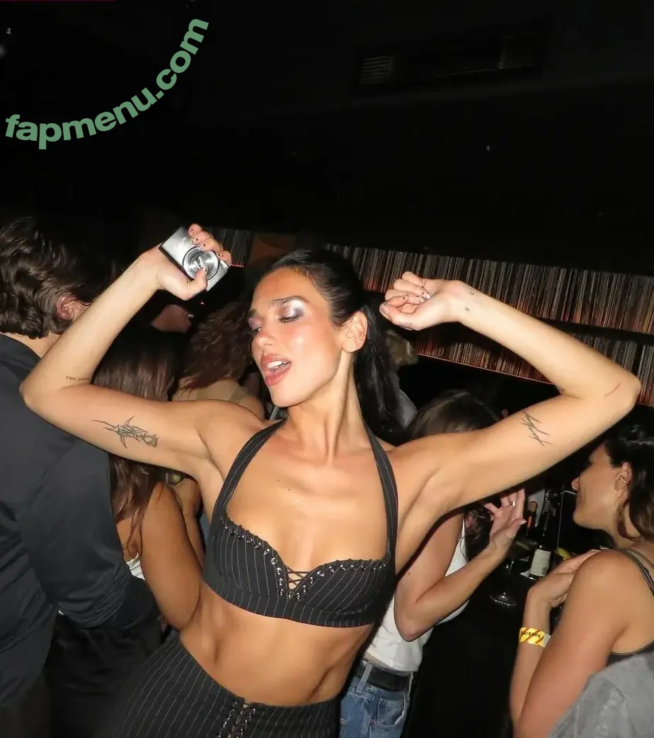 Dua Lipa nude photo #8250 (dua.lipa / dualipa)