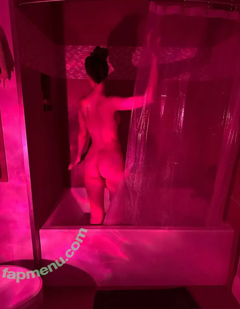 duchess.satine nude photo #0018 (duchess.satine)