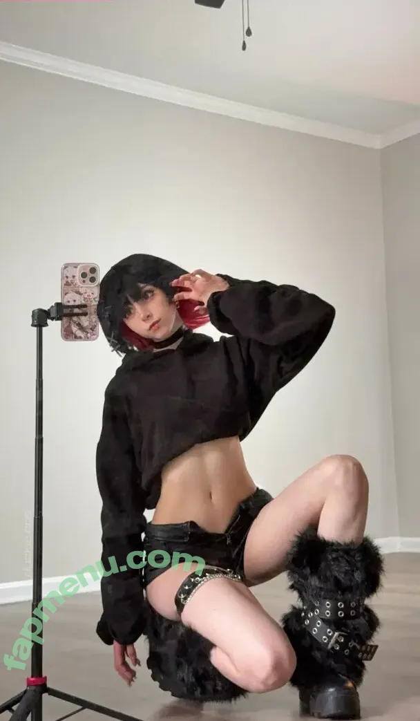 Duckie.Cos nude photo #0449 (Lexi / darlingducky / duckie_cos)