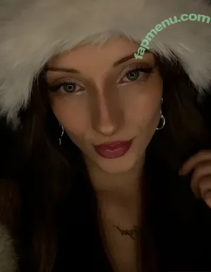 Duckiedoll nude photo #0054