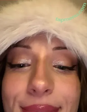 Duckiedoll nude photo #0065