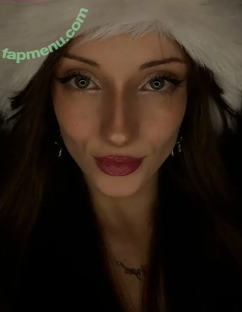 Duckiedoll nude photo #0057 (Duckiedoll)