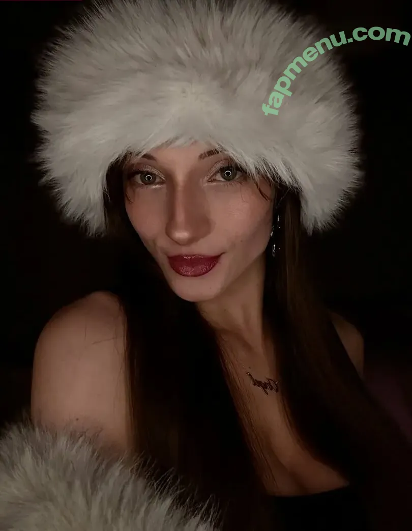 Duckiedoll nude photo #0064 (Duckiedoll)