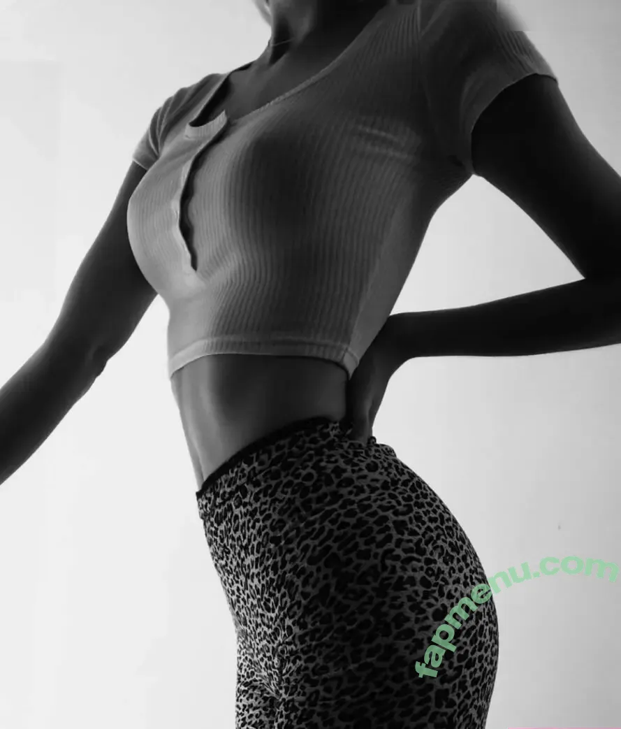 duckieduckduckie nude photo #0046 (duckieandduck)