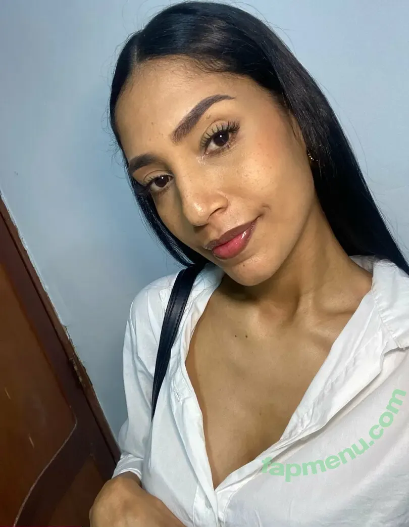 dulcemorenax nude photo #0010 (dulcemorenax.2022)