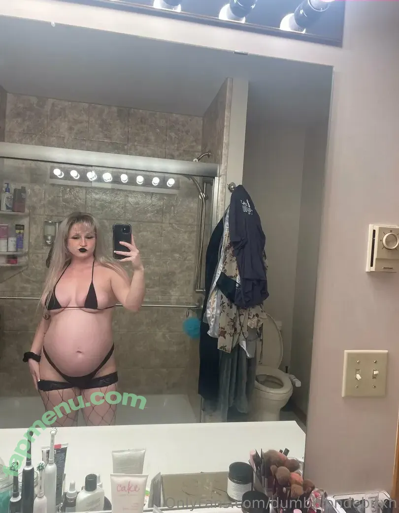 dumbblondebitxh nude photo #0038 (officialdumbblonde)