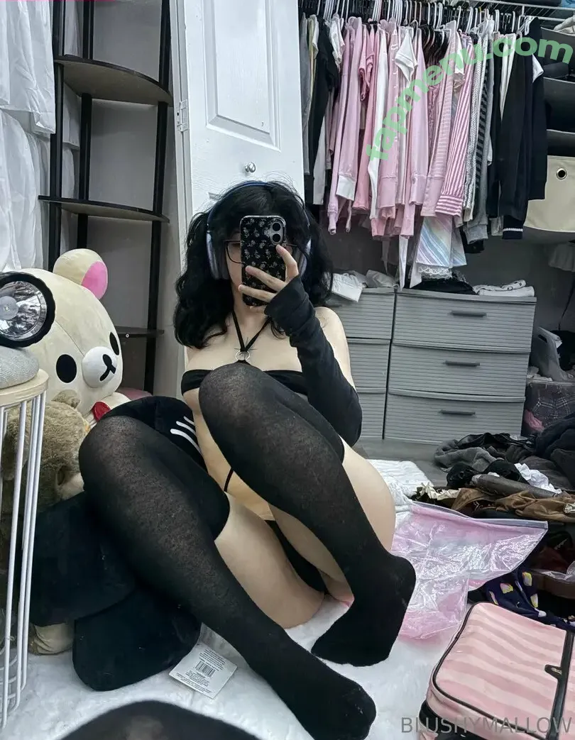 dummi.gf nude photo #0024 (kariwahh)