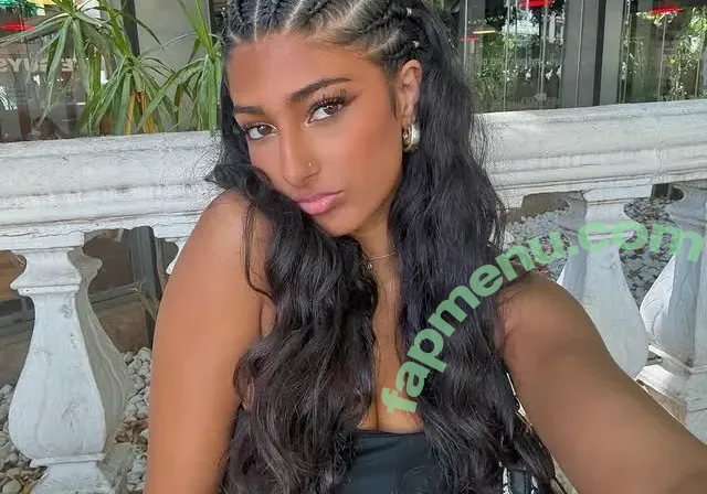 Dunia Shabani nude photo #0002 (dunia.shabani)