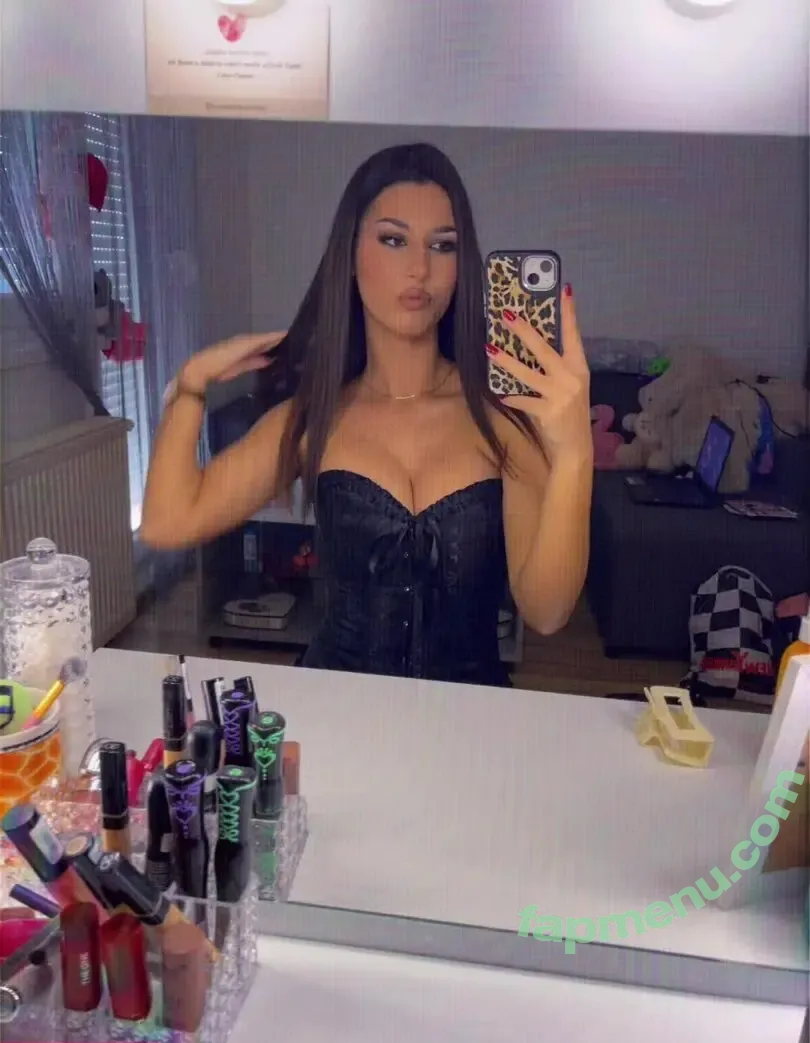 Dunja Vlajkovicc nude photo #0015 (dunjavlajkovicc)
