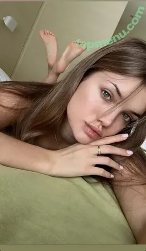  nude photo #0001