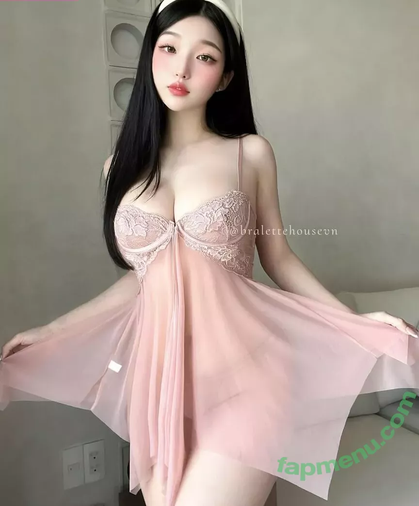 Duyenn Hipp nude photo #0947 (duyenn.hipp)