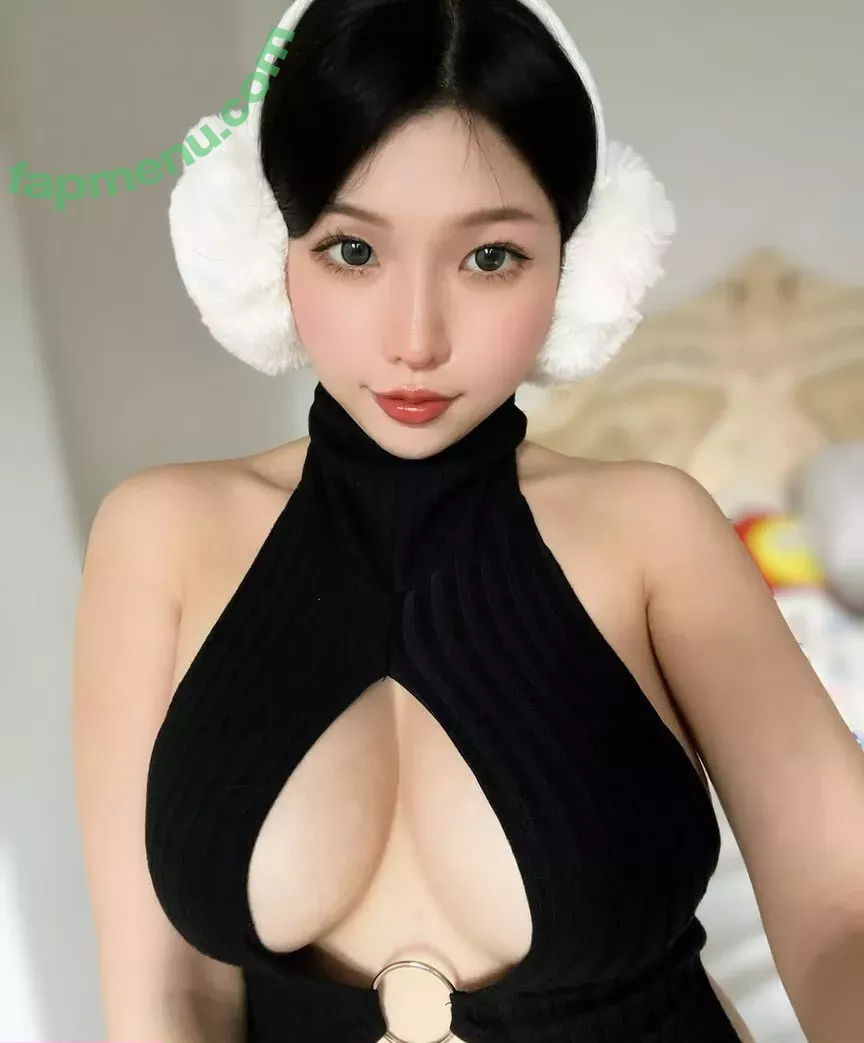 Duyenn Hipp nude photo #0994 (duyenn.hipp)