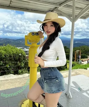 Duyenn Hipp / duyenn.hipp nude photo #1470