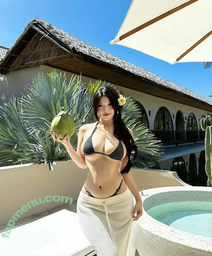 Duyenn Hipp nude photo #1265 (duyenn.hipp)