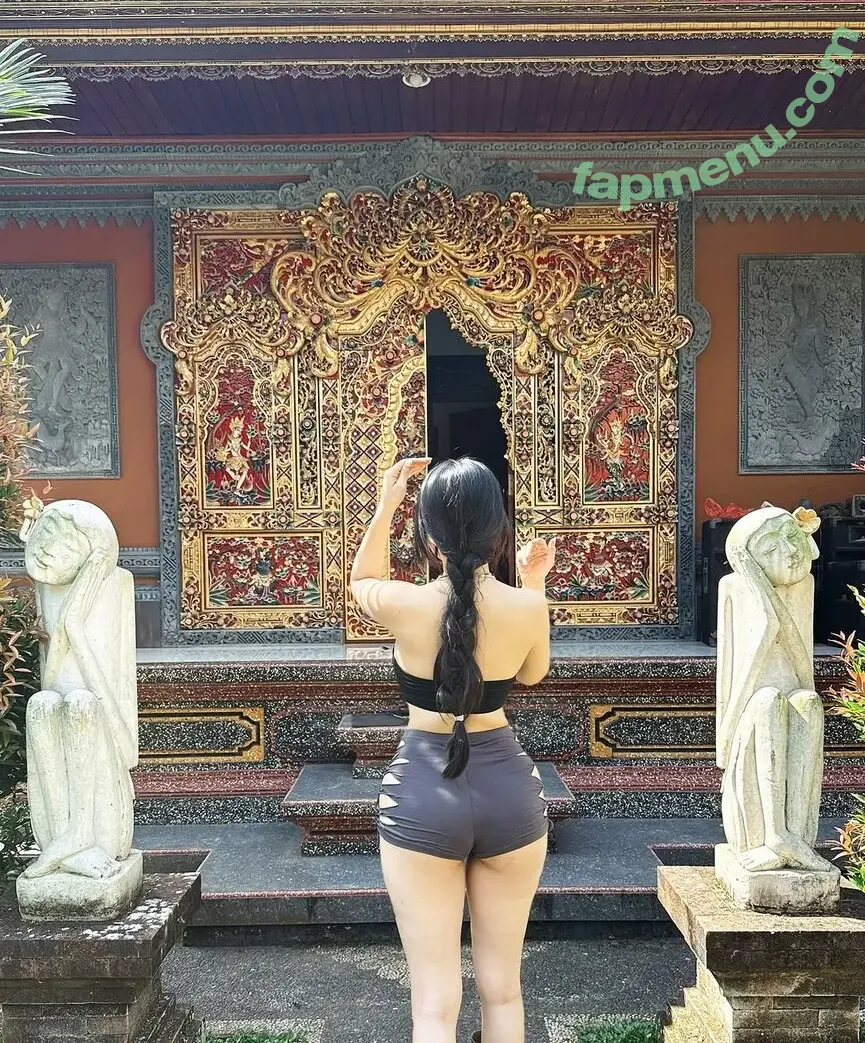 Duyenn Hipp nude photo #1417 (duyenn.hipp)