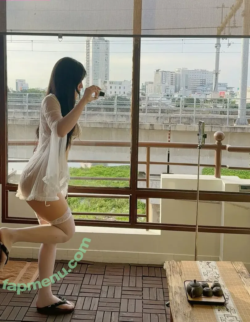 Duyenn Hipp nude photo #1764 (duyenn.hipp)