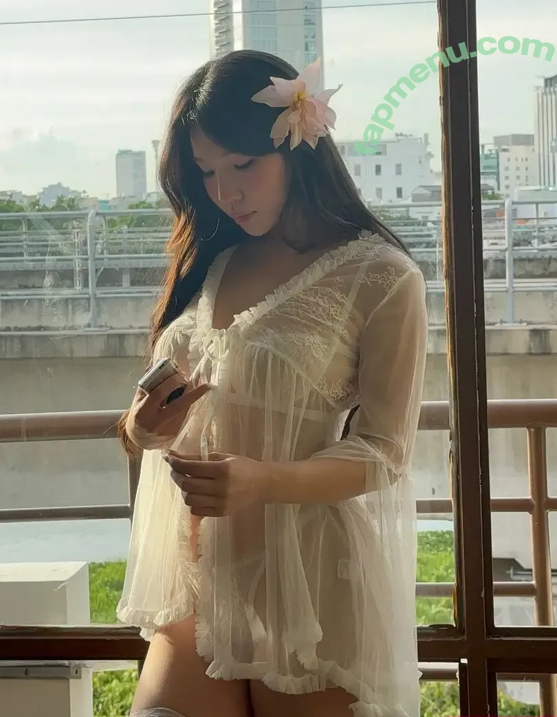 Duyenn Hipp nude photo #1769 (duyenn.hipp)