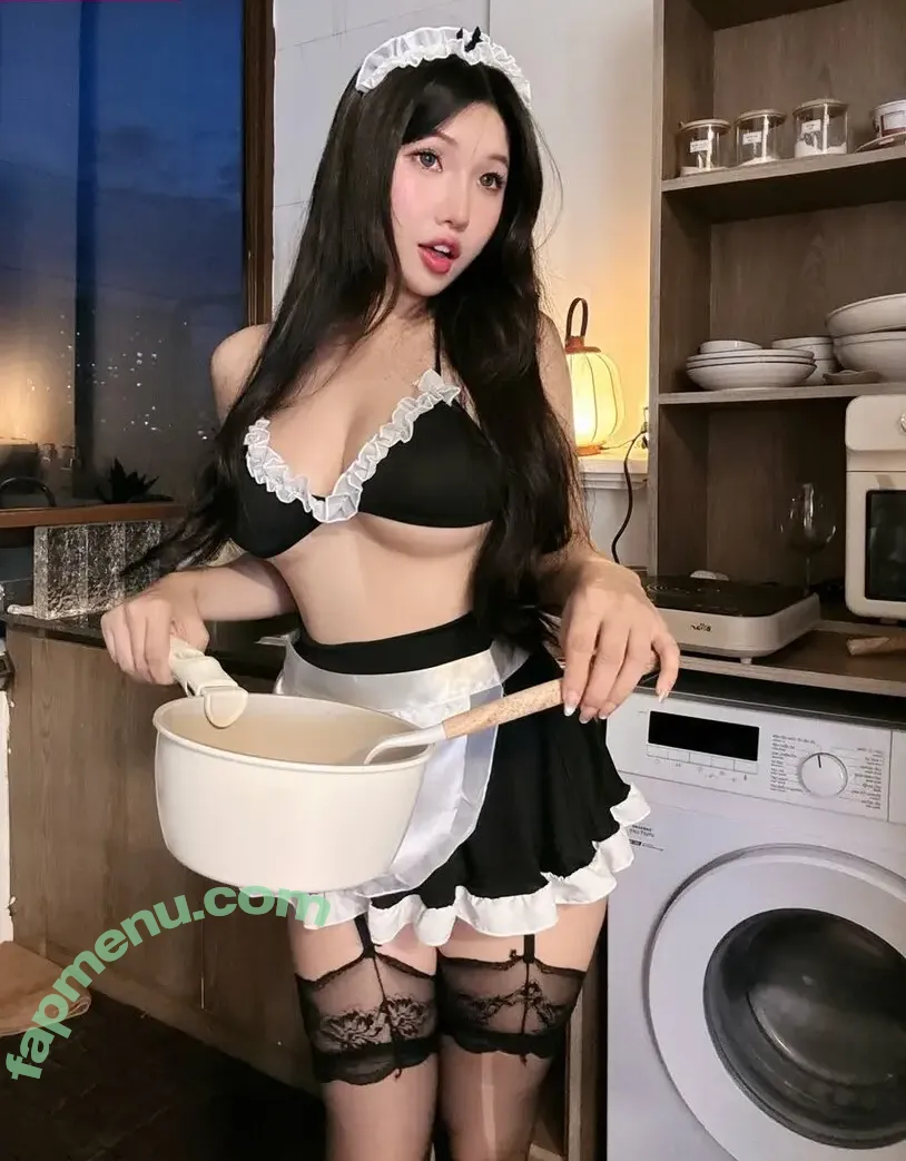 Duyenn Hipp nude photo #1807 (duyenn.hipp)