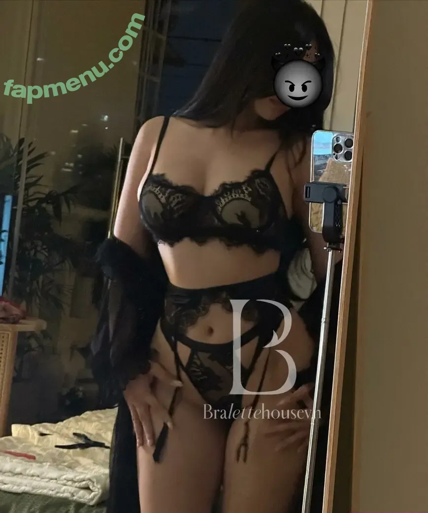 Duyenn Hipp nude photo #1817 (duyenn.hipp)