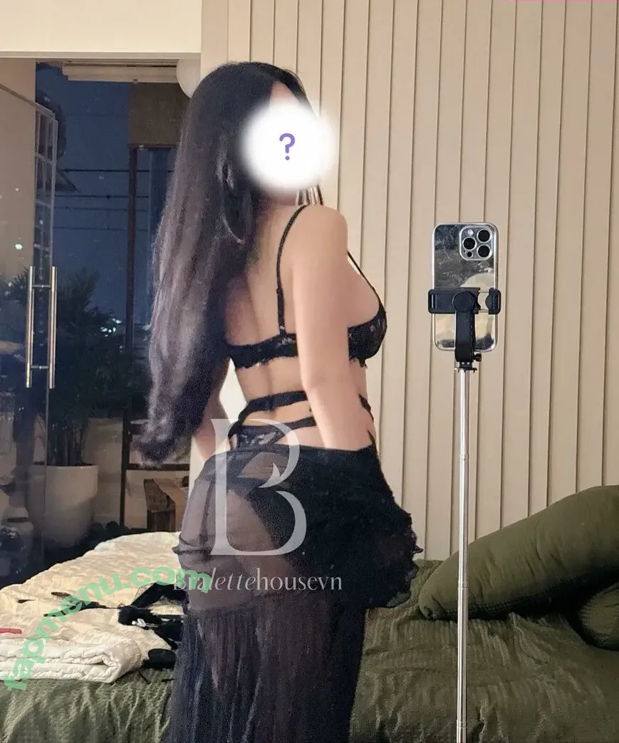 Duyenn Hipp nude photo #1824 (duyenn.hipp)