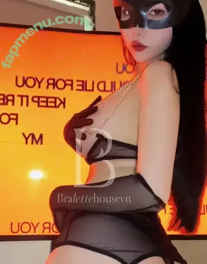 Duyenn Hipp / duyenn.hipp nude photo #2156