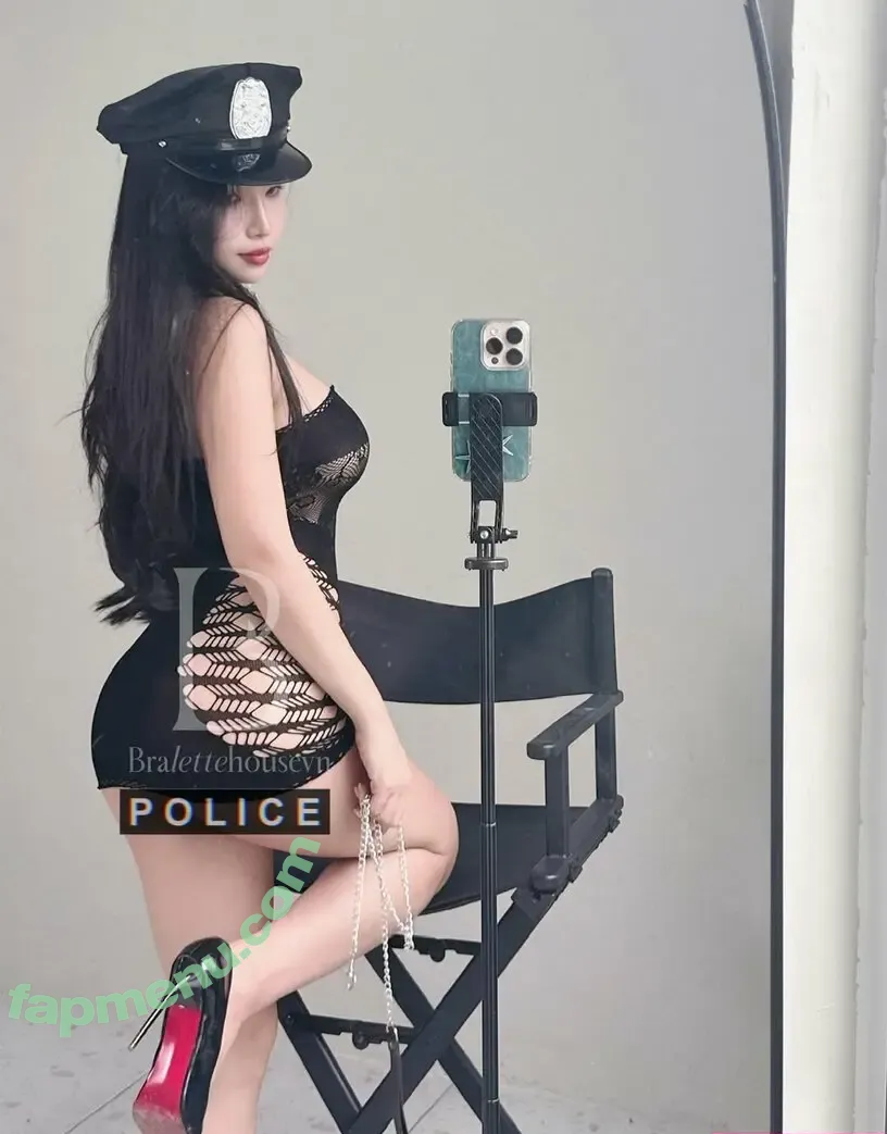 Duyenn Hipp nude photo #2093 (duyenn.hipp)