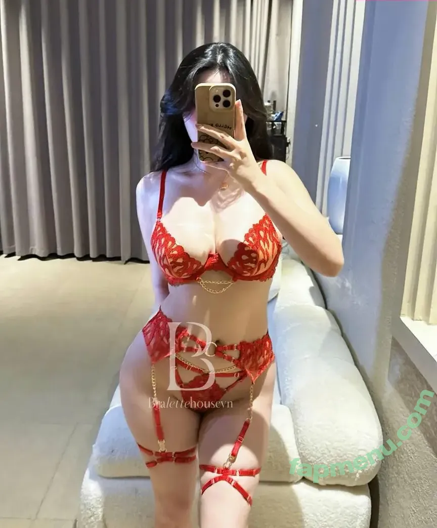 Duyenn Hipp nude photo #2302 (duyenn.hipp)