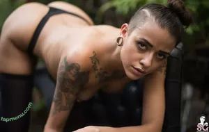 DWWG / dwwgsg / dwwgsuicide nude photo #0079