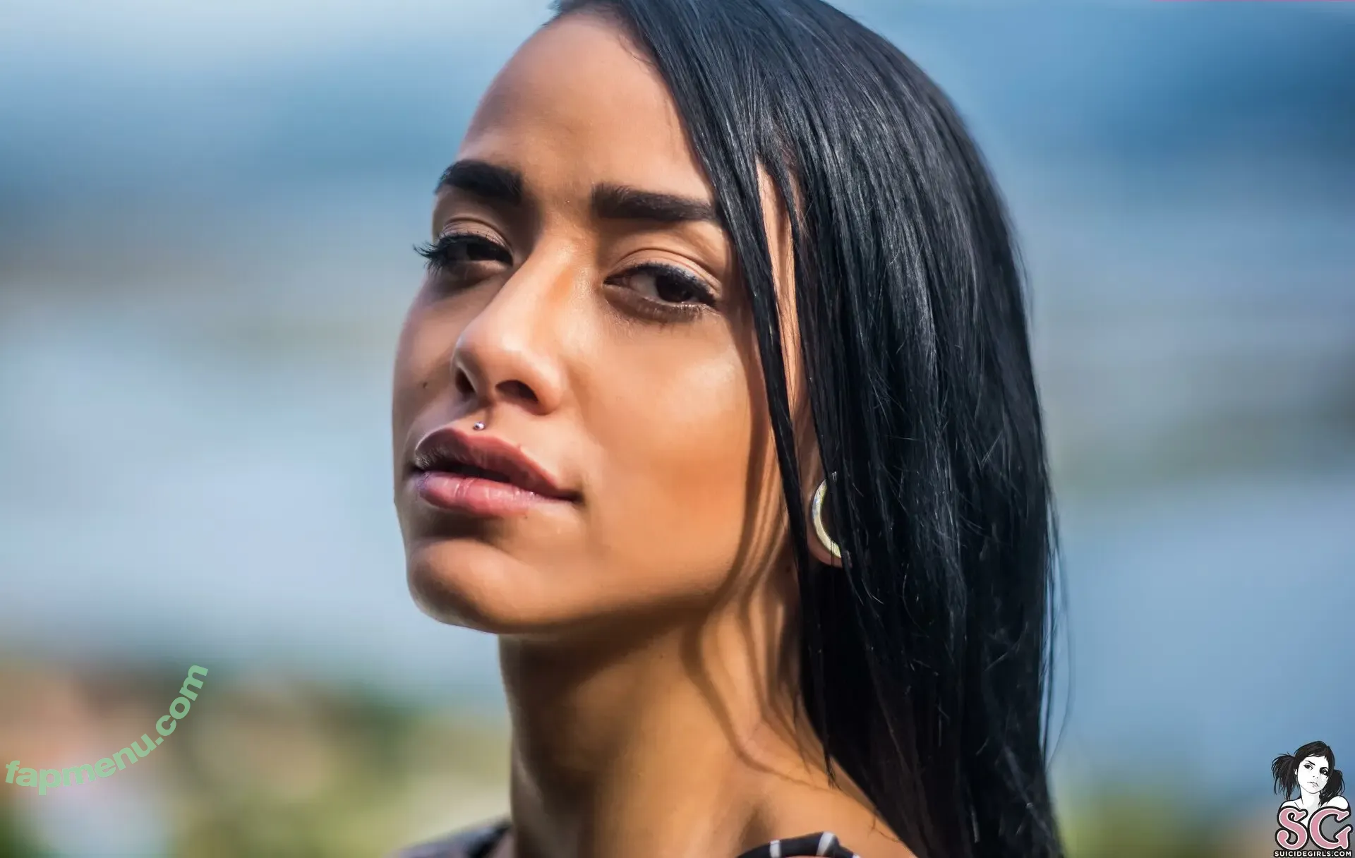 DWWG nude photo #0002 (dwwgsg / dwwgsuicide)