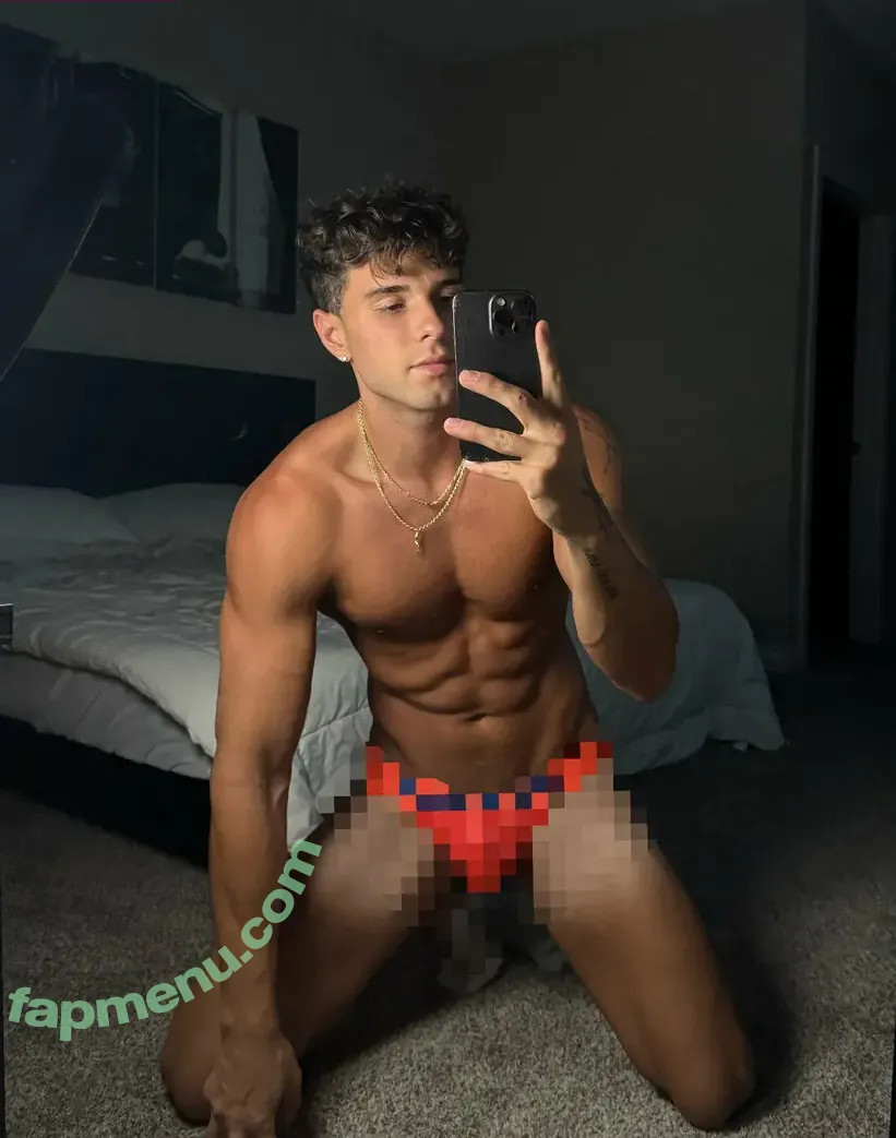 dylan.nichols13 nude photo #0005 (dylan.nichols13)