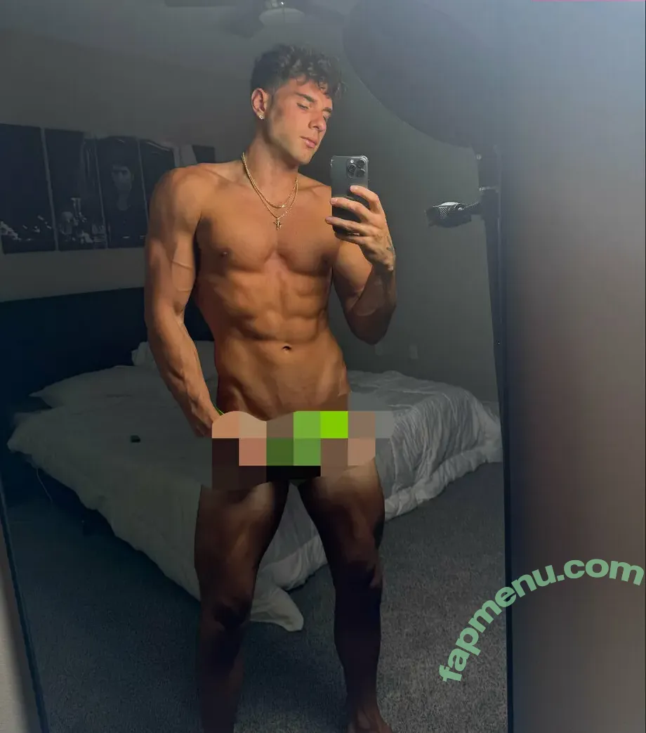 dylan.nichols13 nude photo #0012 (dylan.nichols13)