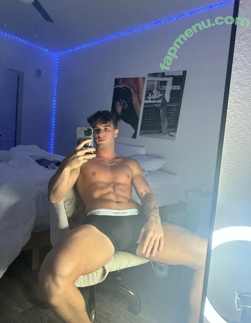 dylan.nichols13 nude photo #0024 (dylan.nichols13)