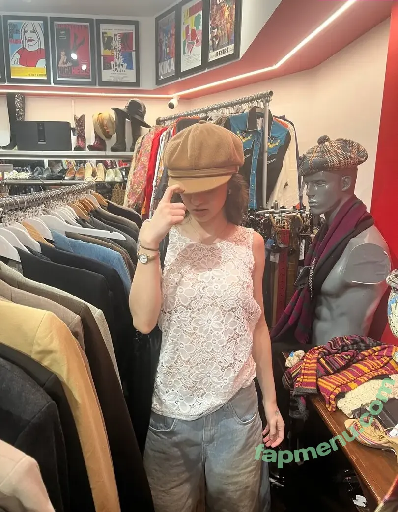 Dylan Troesken nude photo #0193 (dylantroesken / userspicybabybbq / usersweetbabybbq)