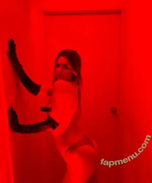 E. Fletcher / emilystellafletcher nude photo #0068