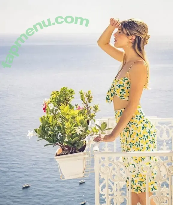 E. Fletcher nude photo #0036 (emilystellafletcher)