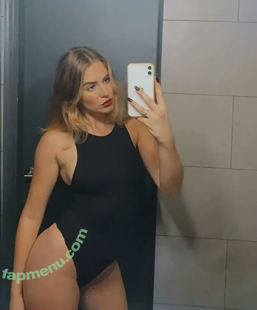 E. Fletcher nude photo #0067 (emilystellafletcher)