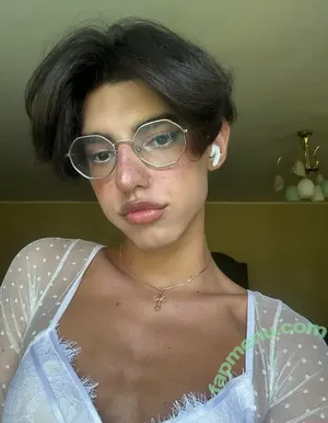 e_l_i9_a / eliiia_a nude photo #0025