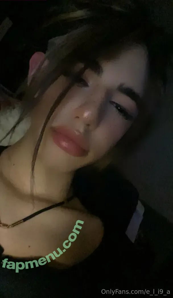 e_l_i9_a nude photo #0001 (eliiia_a)