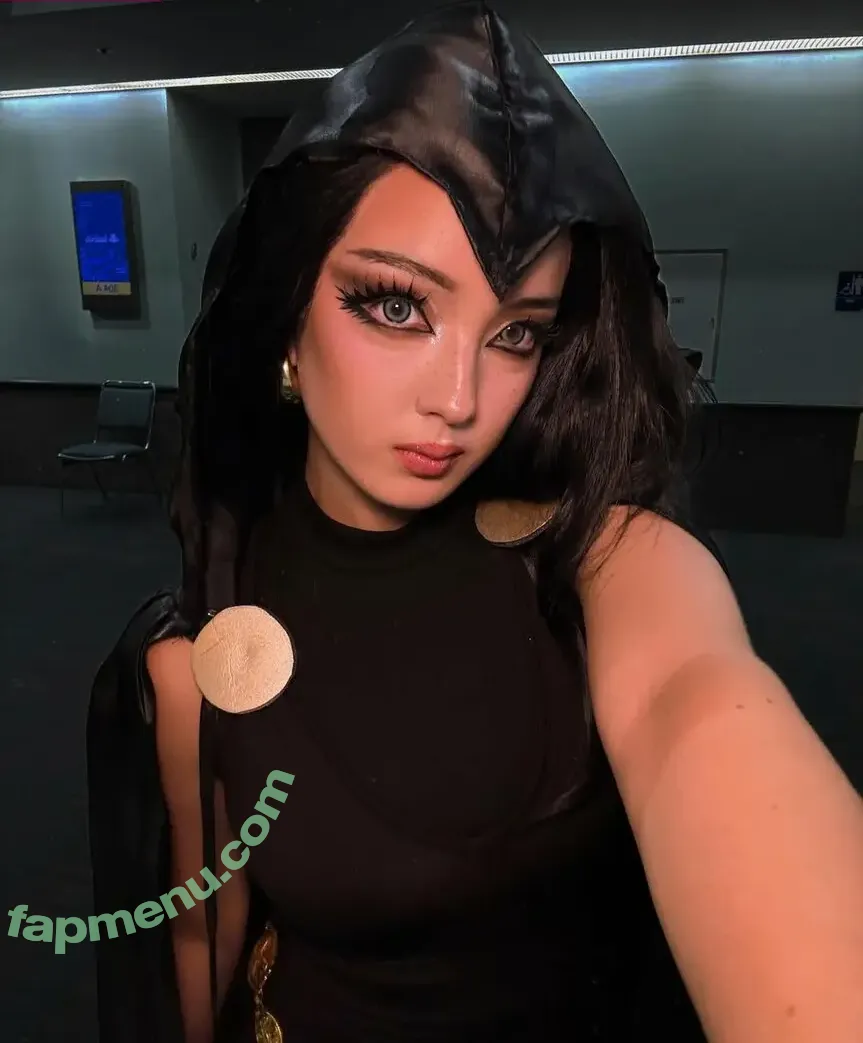 Earth’s ASMR nude photo #0254 (earthsplanetasmr)