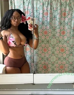 earth2daya777 nude photo #0009