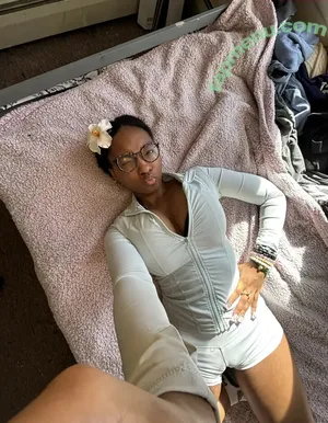 earth2daya777 nude photo #0051