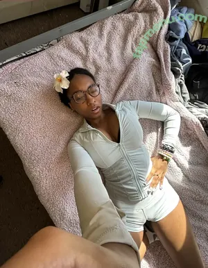 earth2daya777 nude photo #0052