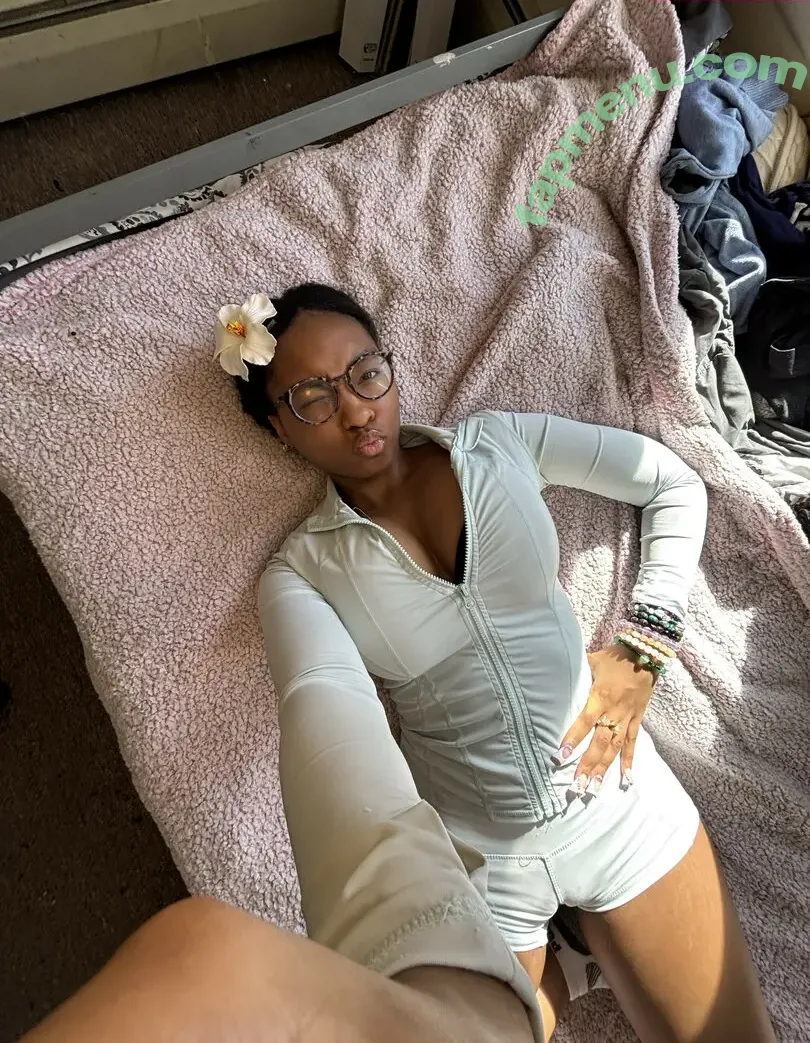 earth2daya777 nude photo #0051 (earth2daya777)