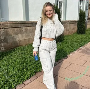 easyemi / easyemii nude photo #0006