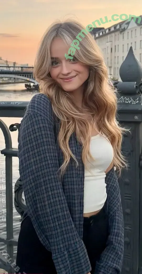 easyemi nude photo #0021 (easyemii)