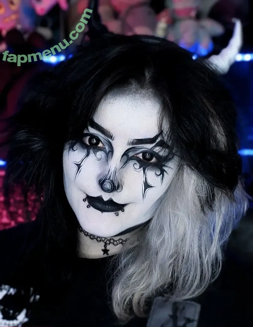 Easygoinggoth nude photo #0038 (Easygoinggoth)