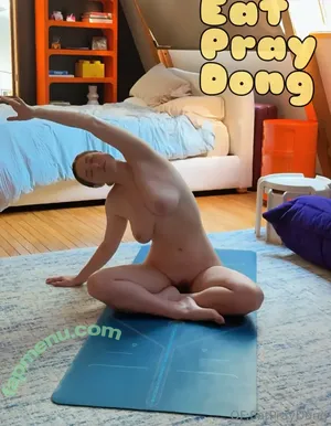 Eat Pray Dong / eatpraydong / epdtravels nude photo #0003