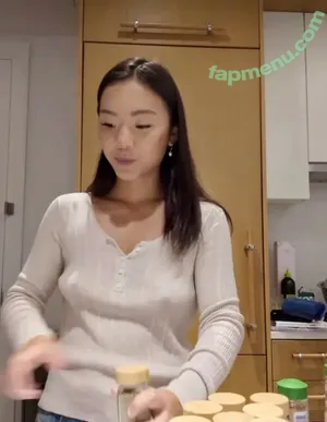 eatingalonediaries / khaleesi420eats nude photo #0223