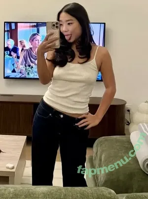 eatingalonediaries / khaleesi420eats nude photo #0239